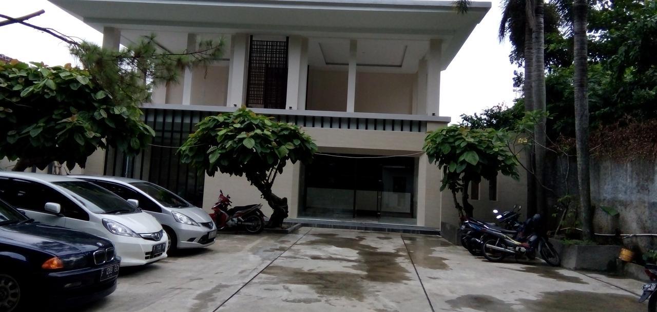 Malabar Park Hotell Bogor Exteriör bild